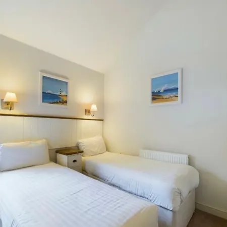 Jabry Beach House Filey Esterno foto